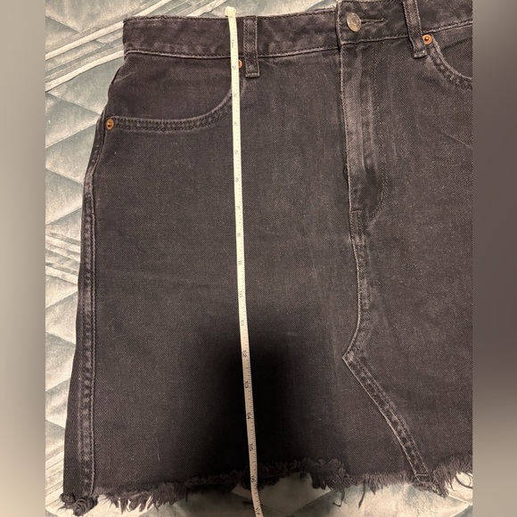 Riders by Lee black Denim skirt with raw hem, size 10 - Picture 7 of 10